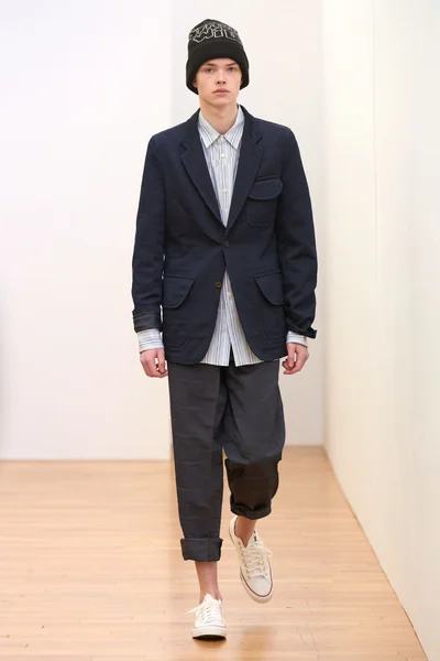 Look 38